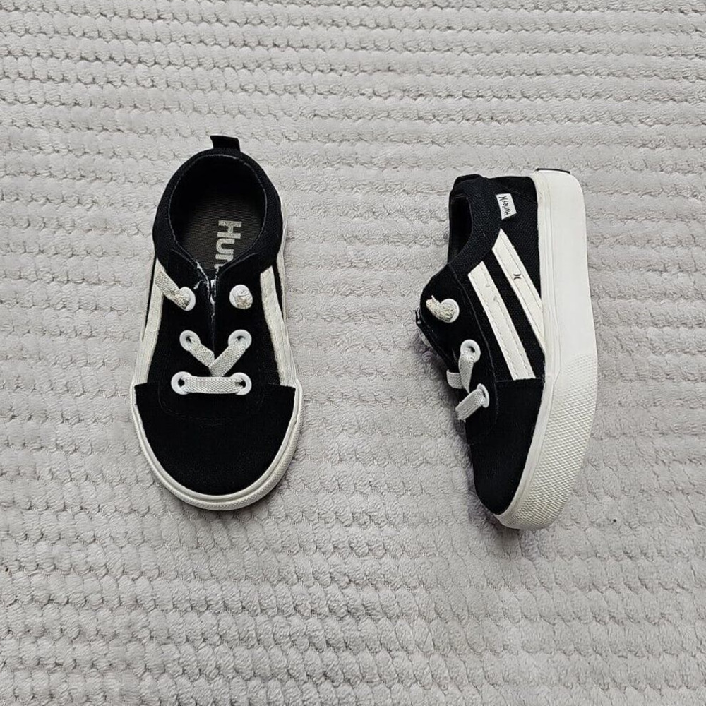 Hurley Sneakers Toddler Size 6 Black & White Slip On Sneaker
